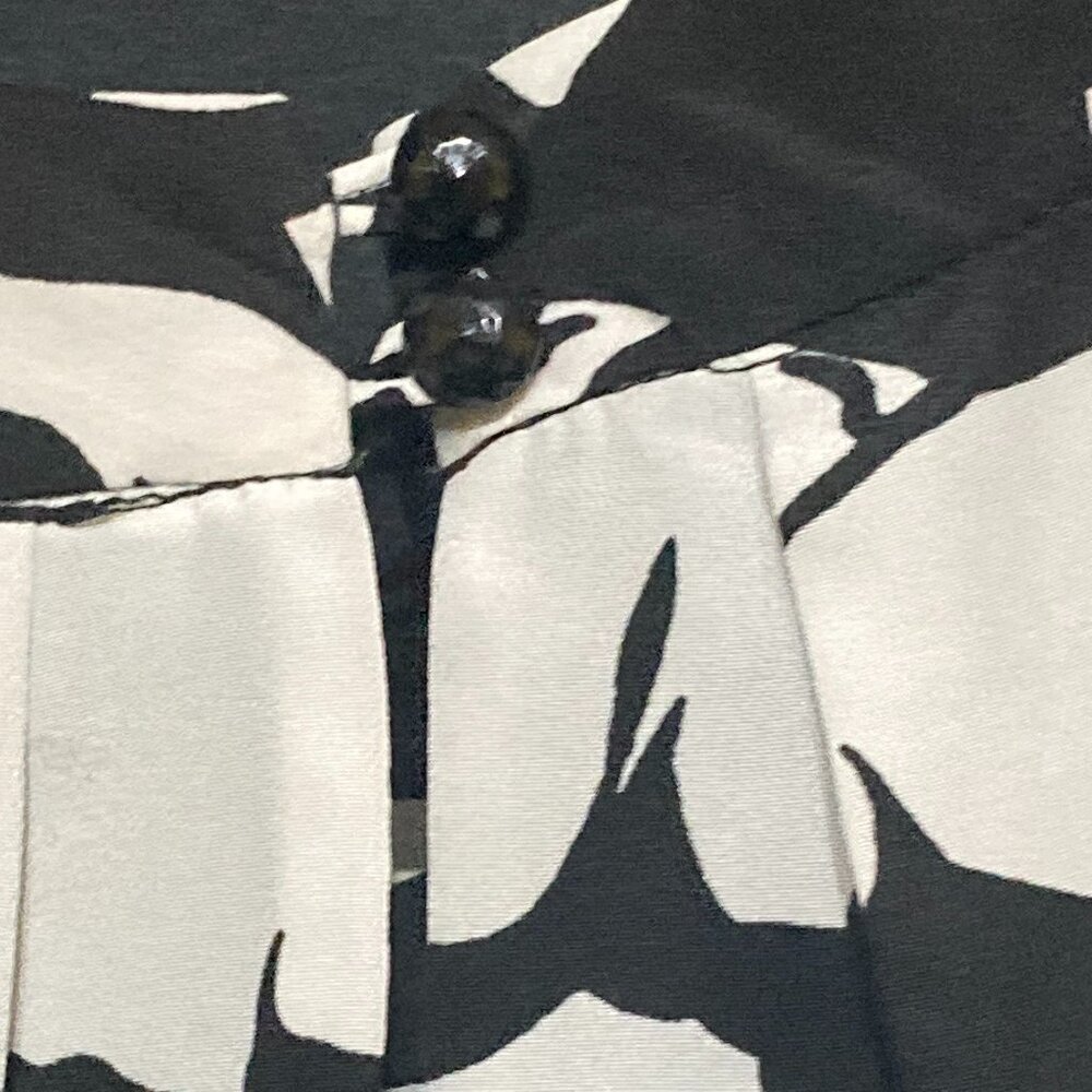 L Nine West Black and White Dress Shirt
